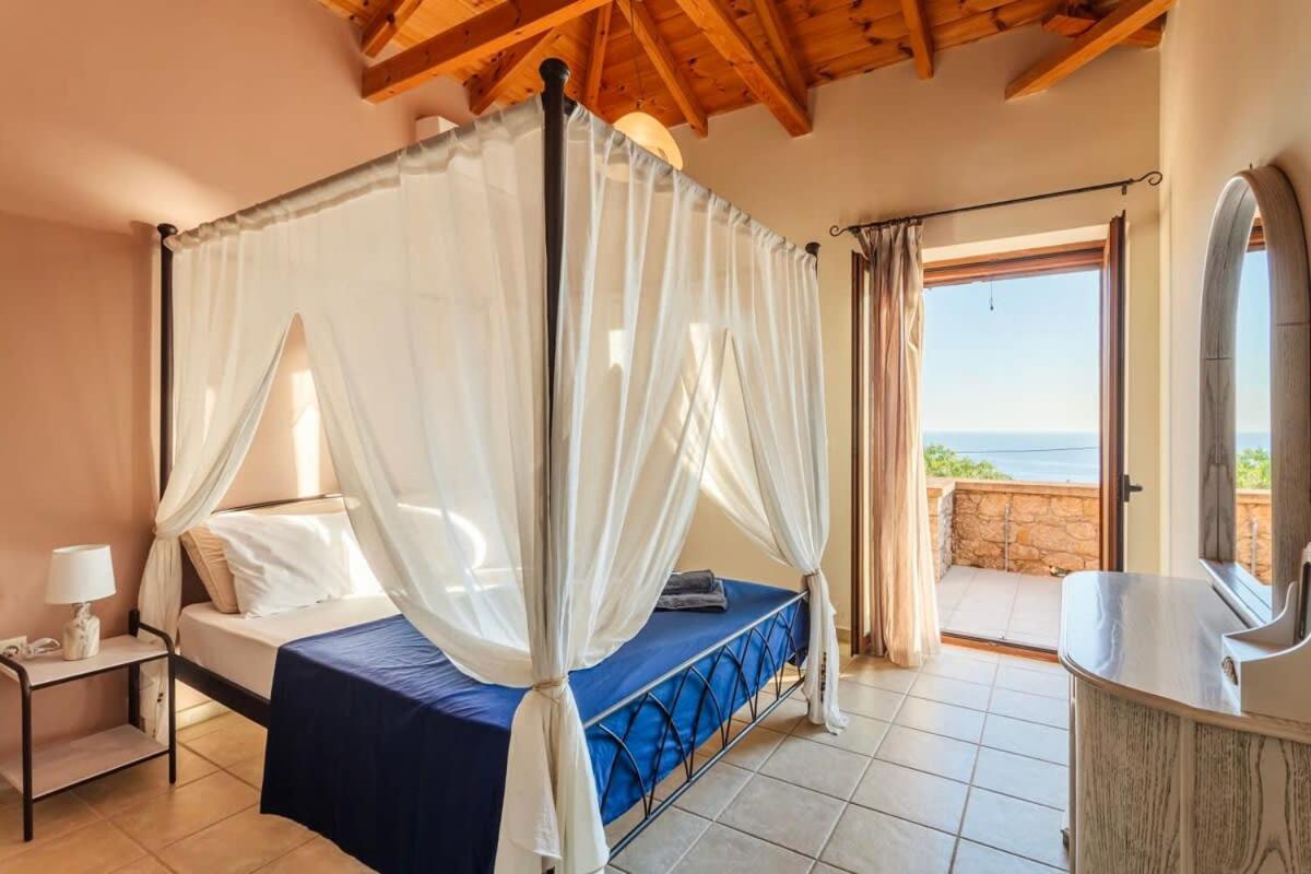 Mani Panoramic Seaviews - Luxury Summer Haven Levktron Exterior photo